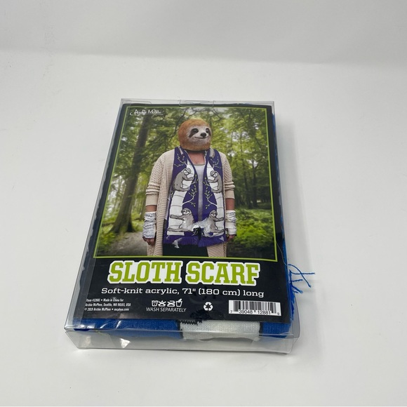 🔻LAST CHANCE🔻 ARCHIE MCPHEE Sloth Long Soft Knit Scarf New in Box unisex - Picture 3 of 7